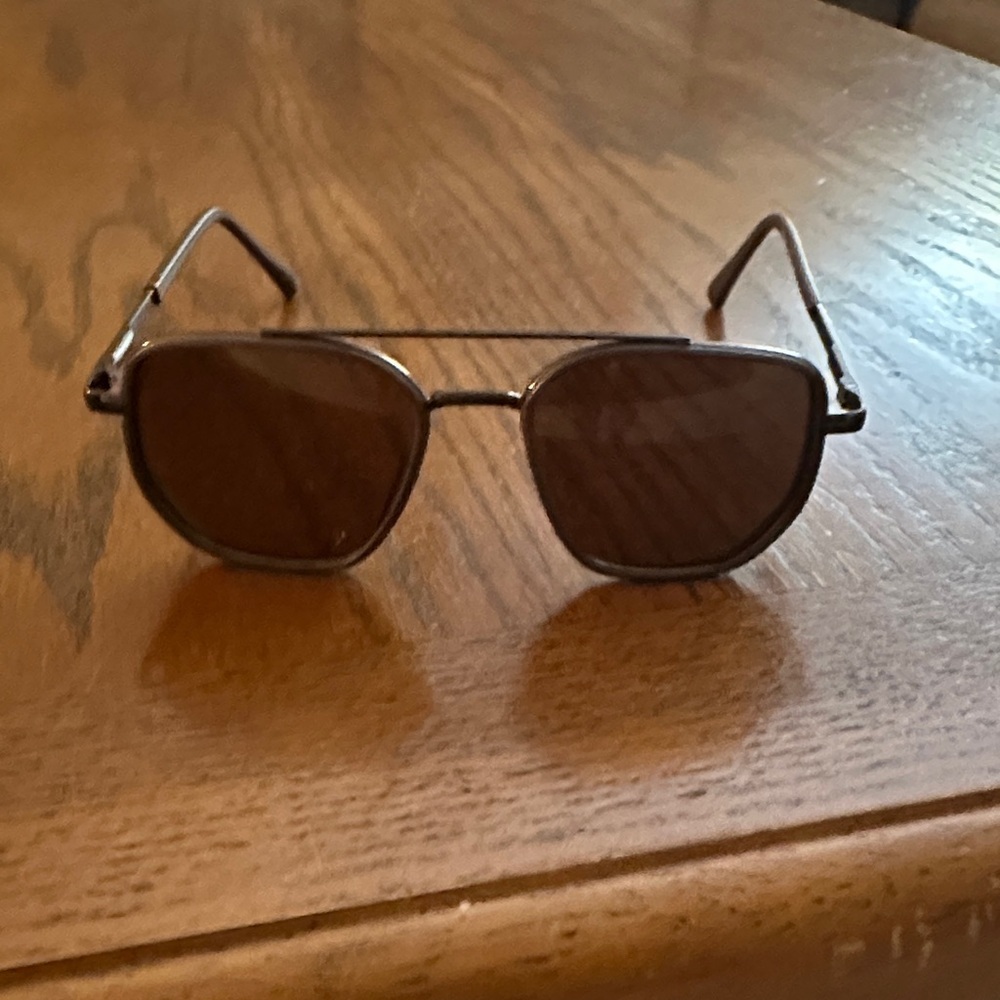 Brown Aviator Sunglasses